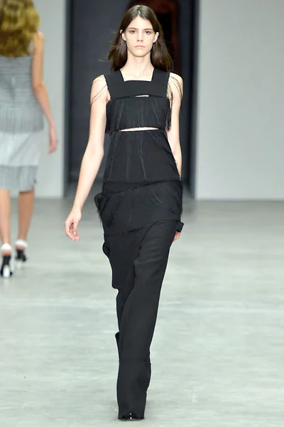 Look 28